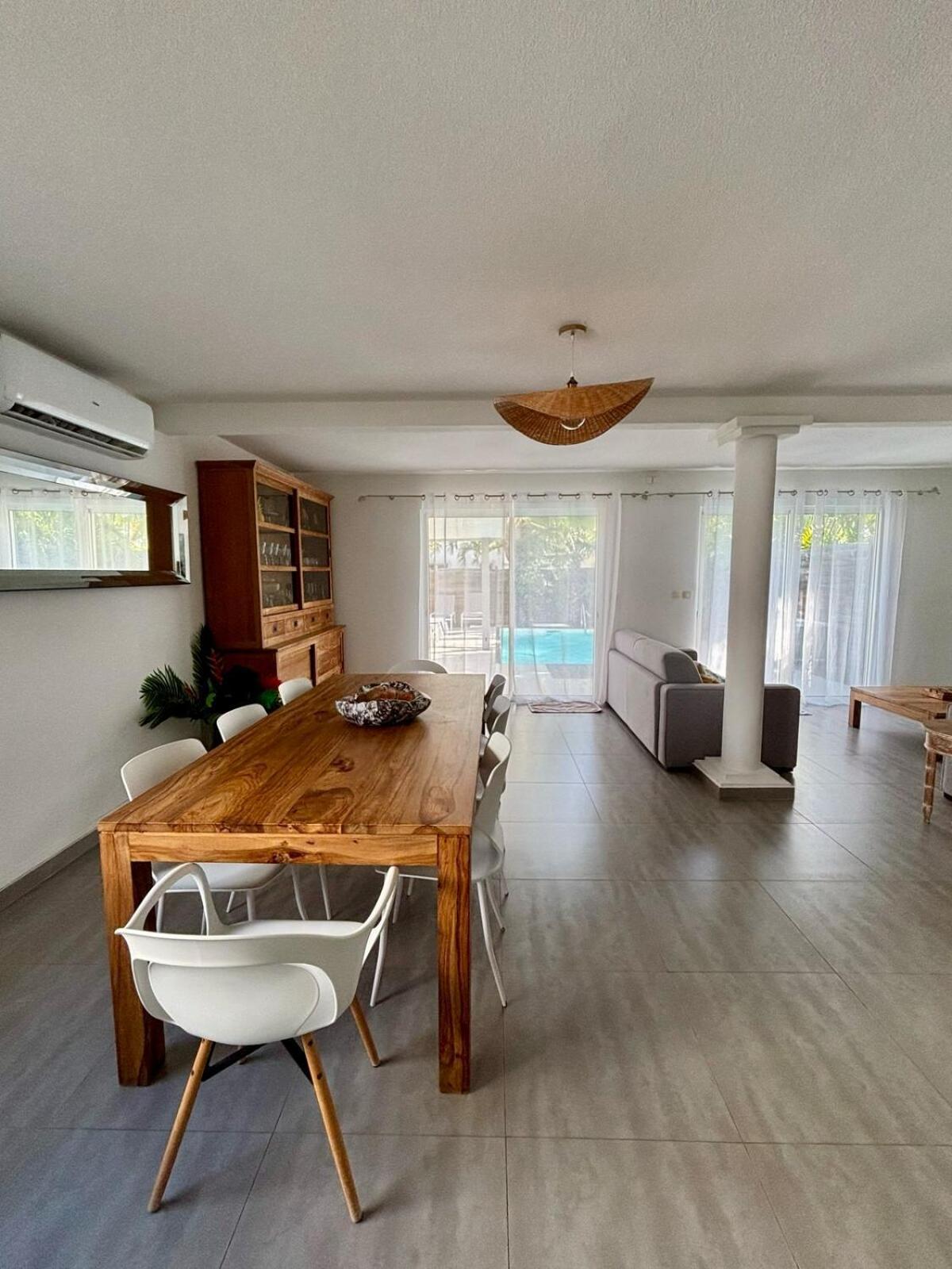 Villa Magellan, walkable Orient Bay beach, private pool Buitenkant foto