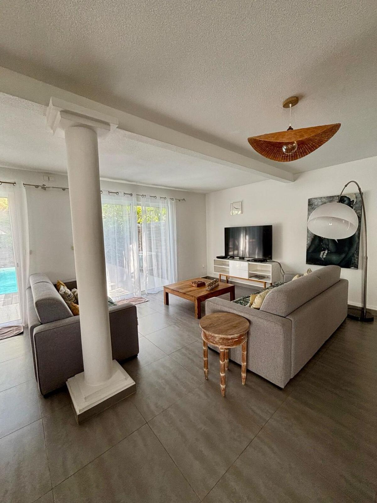 Villa Magellan, walkable Orient Bay beach, private pool Buitenkant foto