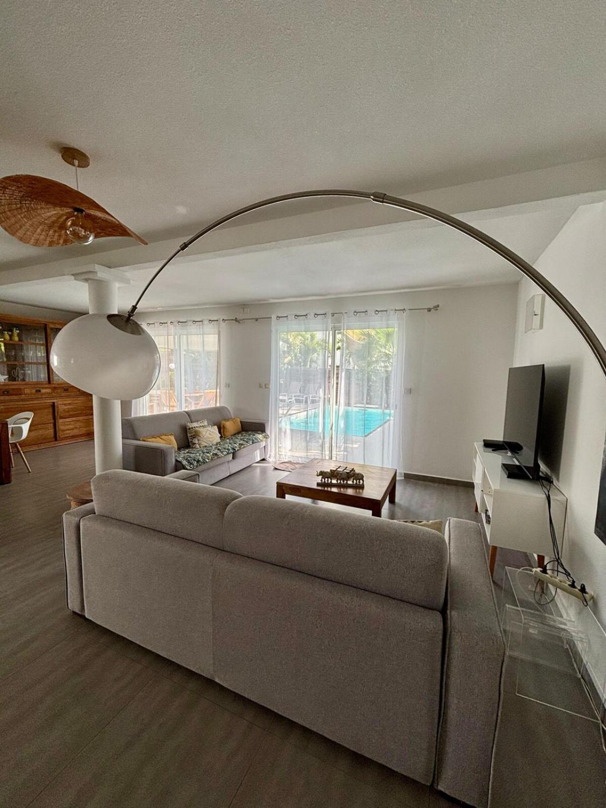 Villa Magellan, walkable Orient Bay beach, private pool Buitenkant foto